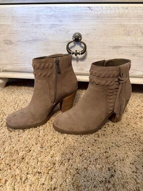 Women's Jessica Simpson Taupe Suede Ankle Boots with Block Heel- 8